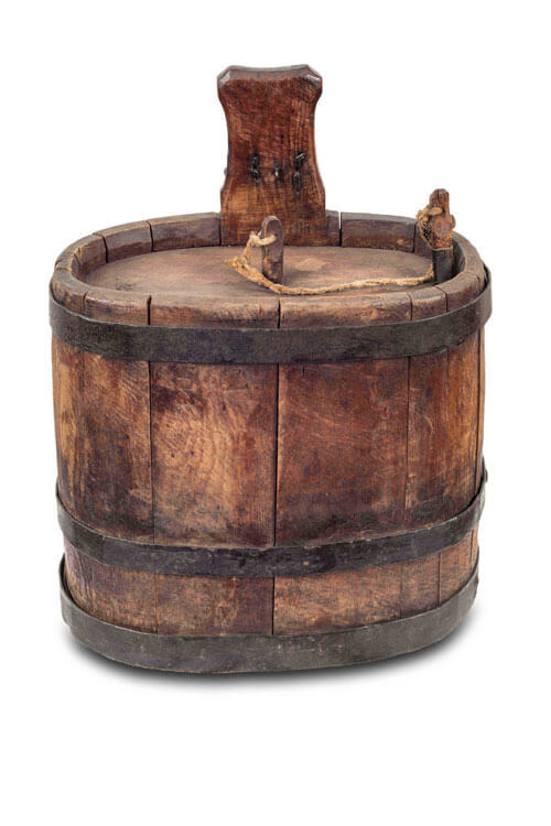 Saddle bucket